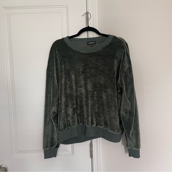 Summersalt The Plush Velour Relaxed Crew in Olive Green - Picture 2 of 6